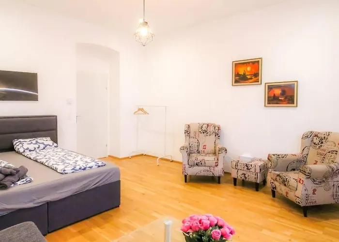 Vienna Riverside Residence Mm23